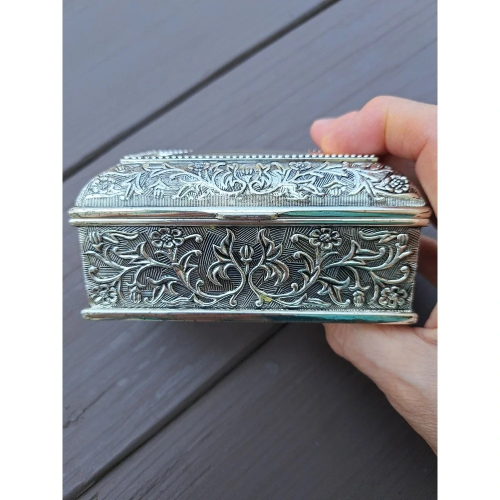 VTG Silver Plated Trinket Jewelry Box Present For Mother Blue Velvet Inner